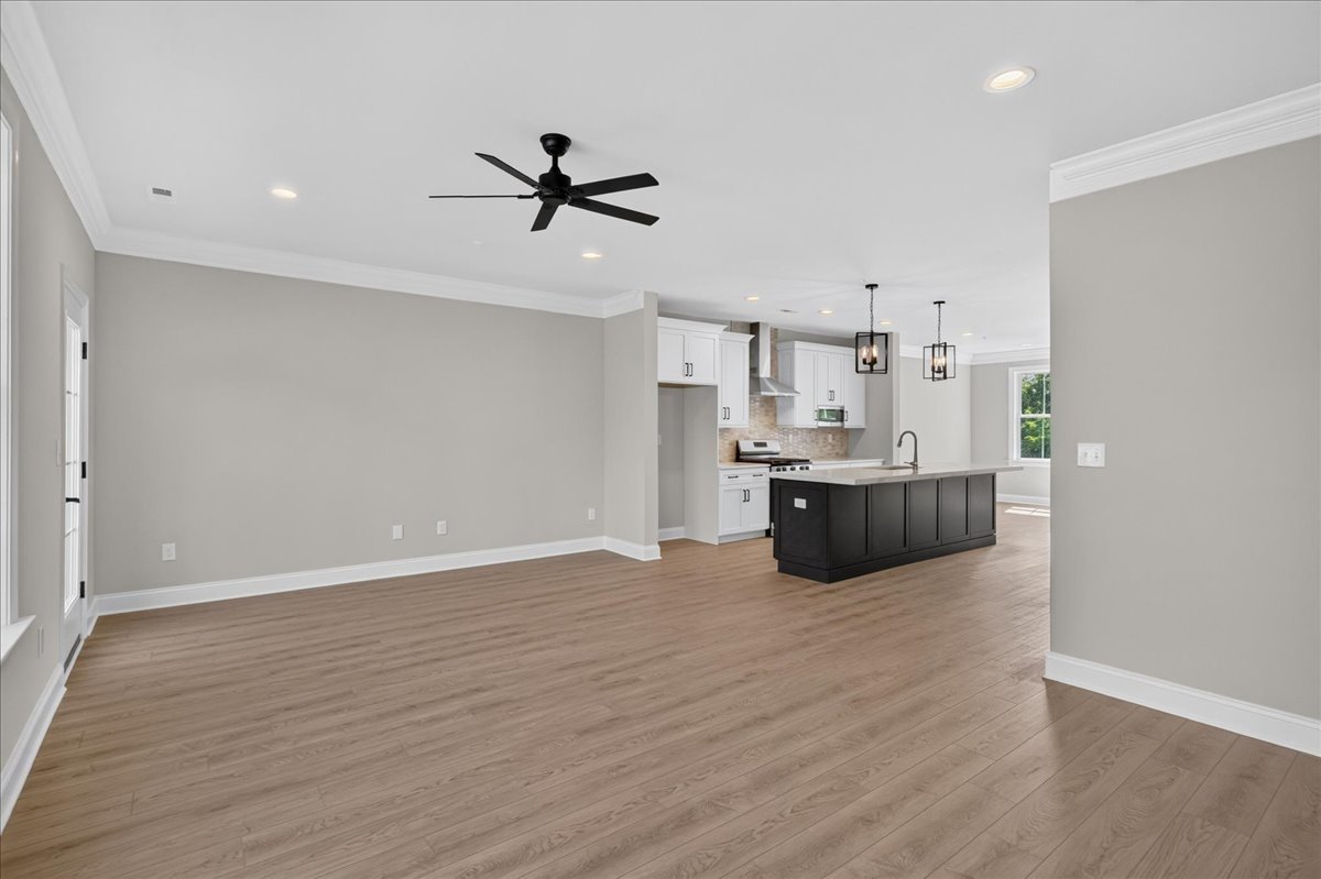 Avondale Walk kitchen and living room