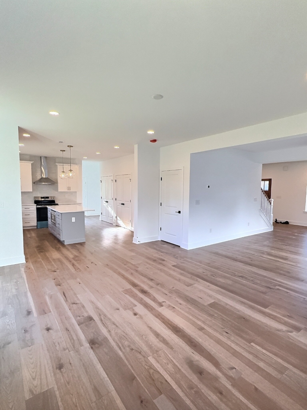 Worthington interior view 6
